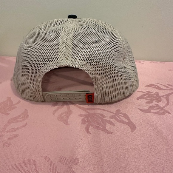 KIOTI Black Tan Foam Trucker Hat Snapback Adjustable Mesh Cap - Picture 2 of 4